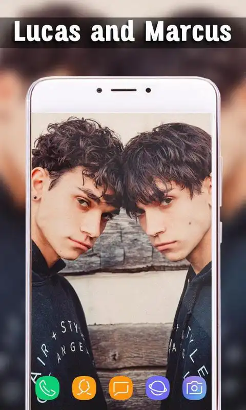 Play Lucas and Marcus Wallpaper | Dobre Brothers Play Lucas and Marcus Wallpaper | Dobre Brothers